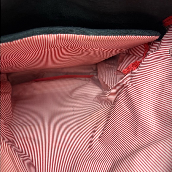HERSCHEL Black Backpack 🎒 Red Stripe Interior with Computer pocket - Picture 7 of 12